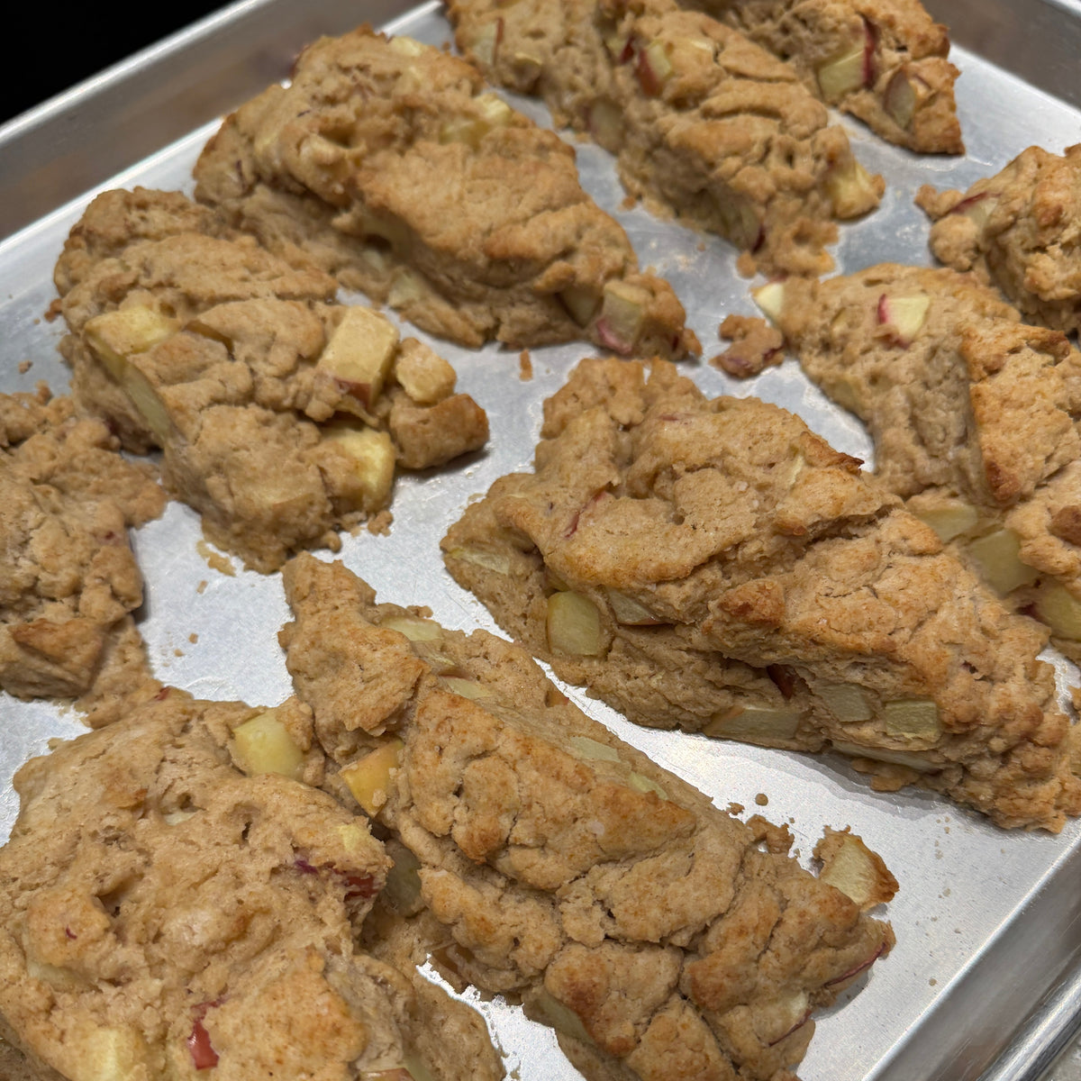 Cinnamon Apple Scones